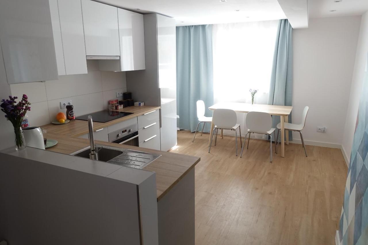 Three Rooms Apartment Cracovie Extérieur photo