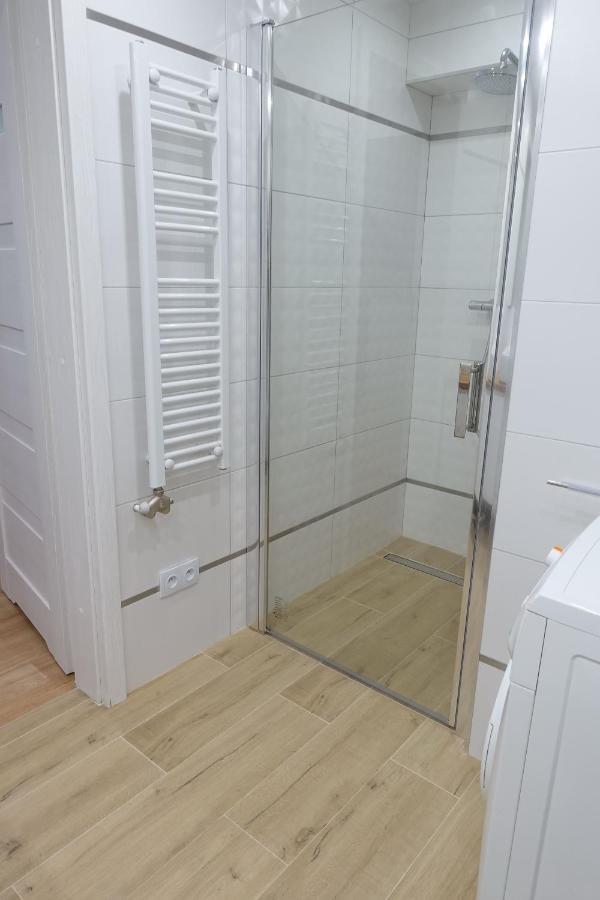 Three Rooms Apartment Cracovie Extérieur photo